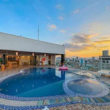 Merry Land Hotel Da Nang