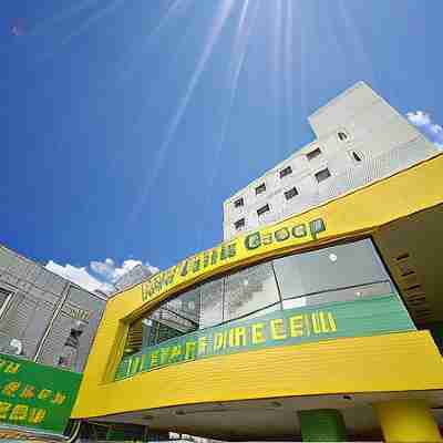 ホテルセレクトイン埼玉毛呂山 Hotel Exterior