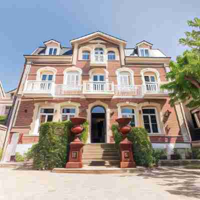 Hôtel La villa 10 - HÔTEL SPA Hotel Exterior