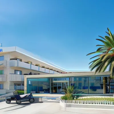4R Meridià Mar Hotels near Platja dels Pilans