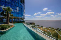 DoubleTree by Hilton Porto Alegre - Pools