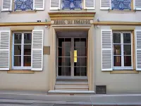Hôtel du Théâtre Centre Historique Parking Souterrain Gratuit