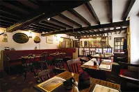 Red Lion Dunston Hotels in North Kesteven District
