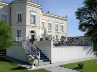 Hotel Spa Akacjowy Dwór
