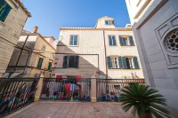 Sunce Palace Apartments with Free Offsite Parking Hotels in 