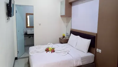 Dragon Palace Hotel Ternate Hotels near Danau Ngade