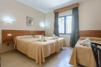 Hostal Costabella - parking