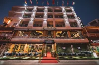 Continental Hotel - Beach