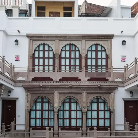 Guleria Kothi at Ganges