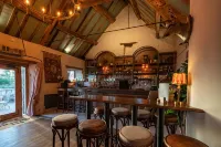 The George Inn & Plaine - bar