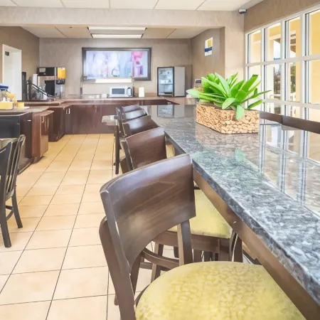 Days Inn by Wyndham Atlanta Stone Mountain
