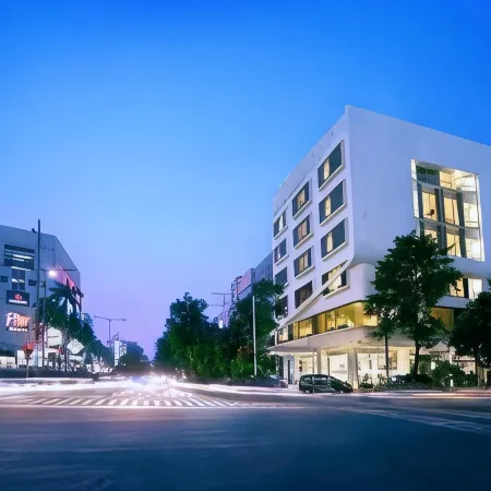 MaxOneHotels @ Premier Melawai Отели рядом с достопримечательностью «Блок М»