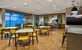 Fairfield Inn & Suites Grand Rapids North