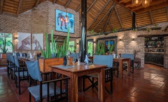 Sunbirds Oasis Lodge