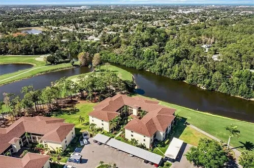 Beautiful 27 Hole Championship Golf Course Condo in a gated community