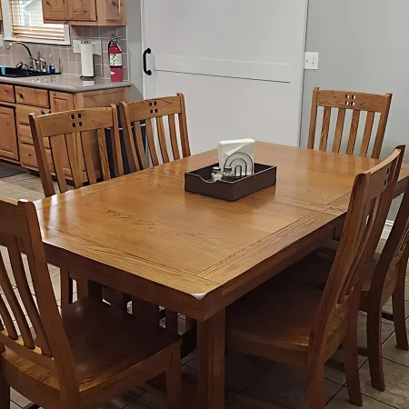 Lakeview Home in serene setting, 3 mi to Grove! Perfect for families & fishermen