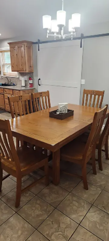 Lakeview Home in serene setting, 3 mi to Grove! Perfect for families & fishermen