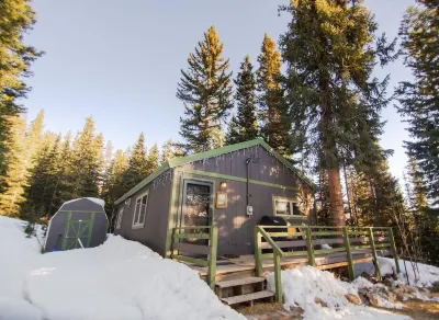 The Fox Den is the perfect cabin for a couples get away near Breckenridge CO.