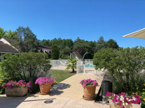 Hôtel Mercure Auxerre Autoroute du Soleil