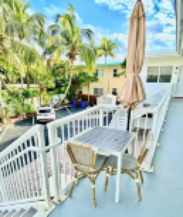 Southwinds Inn by the Gold Nests
