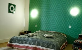 Pyatiy Ugol Hotel