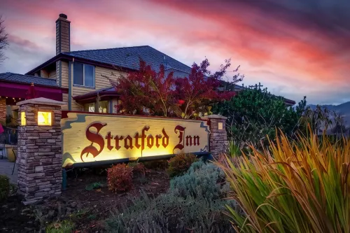 Stratford Inn Hotels in Ashland