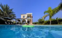 Amazing Pool, Complete Privacy, Amenities and Beach Nearby - Bjergudsigt