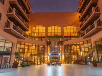 Hotel Jurerê Beach Village - Oficial Hotels near Jurere Beach