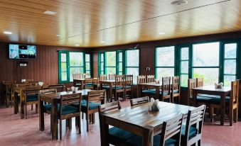 Himalayan High, Auli, by Himalayan Eco Lodges
