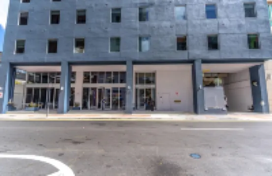 Downtown Miami Condos by Lua Host Hotels in 