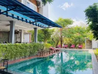 PHKACHAN KEP BOUTIQUE - Pemandangan Pantai