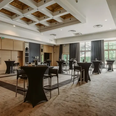 Serwir Hotel