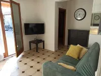 Almanarre beach house 2