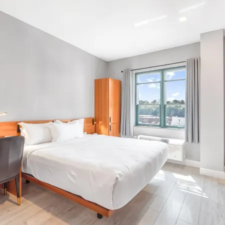 Liberty View Brooklyn Hotel Отели рядом с достопримечательностью «Союз Холл»