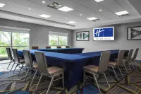 Holiday Inn Express & Suites Sanford- Lake Mary Hotels in Sanford