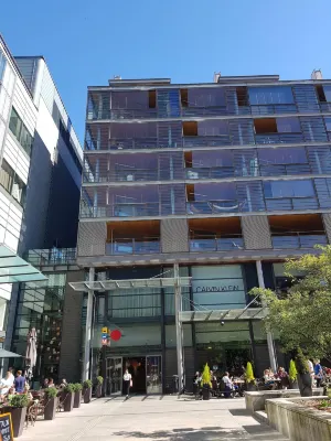 2Ndhomes Lux Kamppi Center Apt w Sauna โรงแรมใน