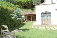Bbuss Country Club Hotels in Катандзаро