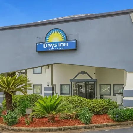 Days Inn by Wyndham Foley