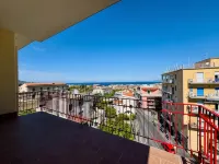 YourHome - Il Pino Rooms & Apartment Hotels in Meta