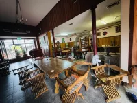 อะ เรลเวย์ ลอดจ์