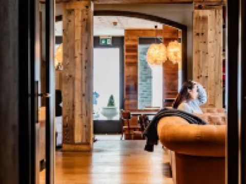 ホテル ベルギディル - ライダーズ ヘイブン アンデルマットのホテル