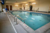 Cobblestone Hotel & Suites - Lamar Hotels in Lamar