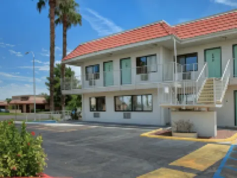 Motel 6 Tempe, AZ - Broadway - ASU Hotels in Tempe