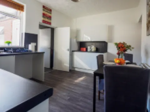 12 Cornwallis Lodge Family Room 1