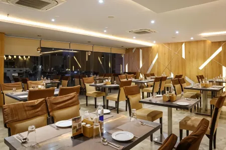 Hotel Ocean Vista Bay Отели в г. Pedda Waltair