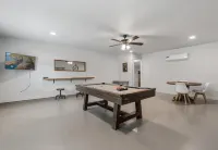 Expansive Game Room and Cozy Backyard - Charming Multi-Level Retreat Hotels in Warr Acres