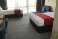Avon City Motel