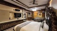 Beverly Villa