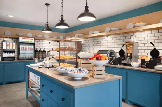 Country Inn & Suites by Radisson, Enid, OK