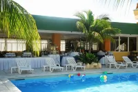 Peten Esplendido Hotel and Conference Center - Pools